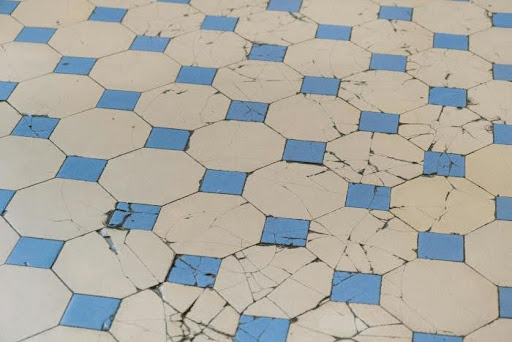 What Are the Reasons for Cracked Floor Tiles?